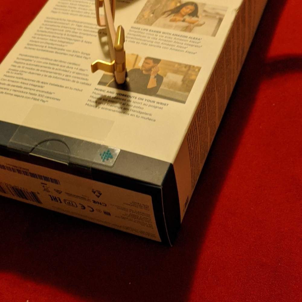 Fitbit Versa 2 (Newest version) - Picture 7 of 7